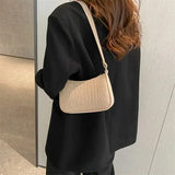 Popular Retro Gentle Temperament Small Square Bag 2024 Autumn Shoulder Handheld Fashion Casual Yankee Underarm Small Square Bag