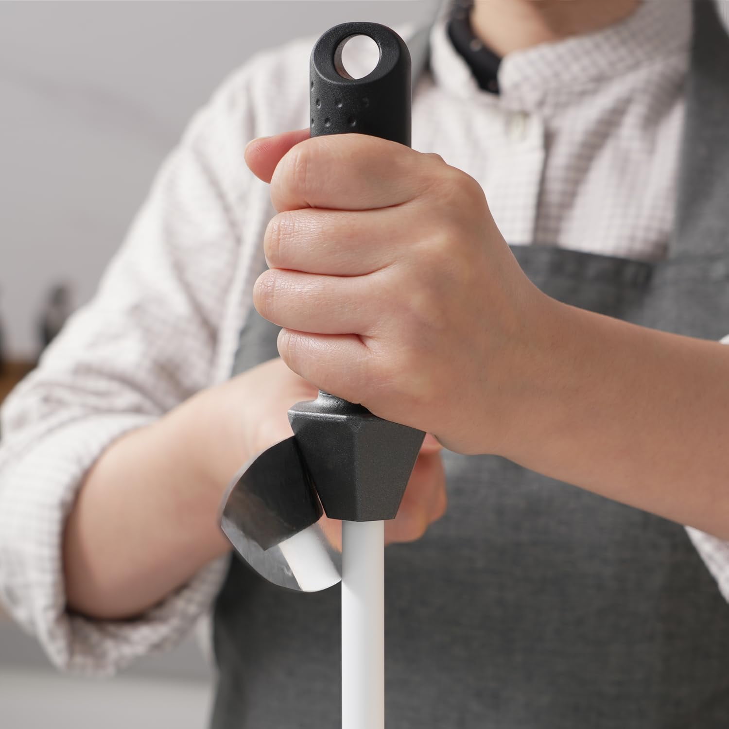 118H Ceramic Honing Rod - Professional Knife Sharpener Steel, Ceramic Sharpening Rod for Kitchen Knives, Built-in Angle Guide, Anti-Break Cap, Durable Sharpening Stick - Image 2