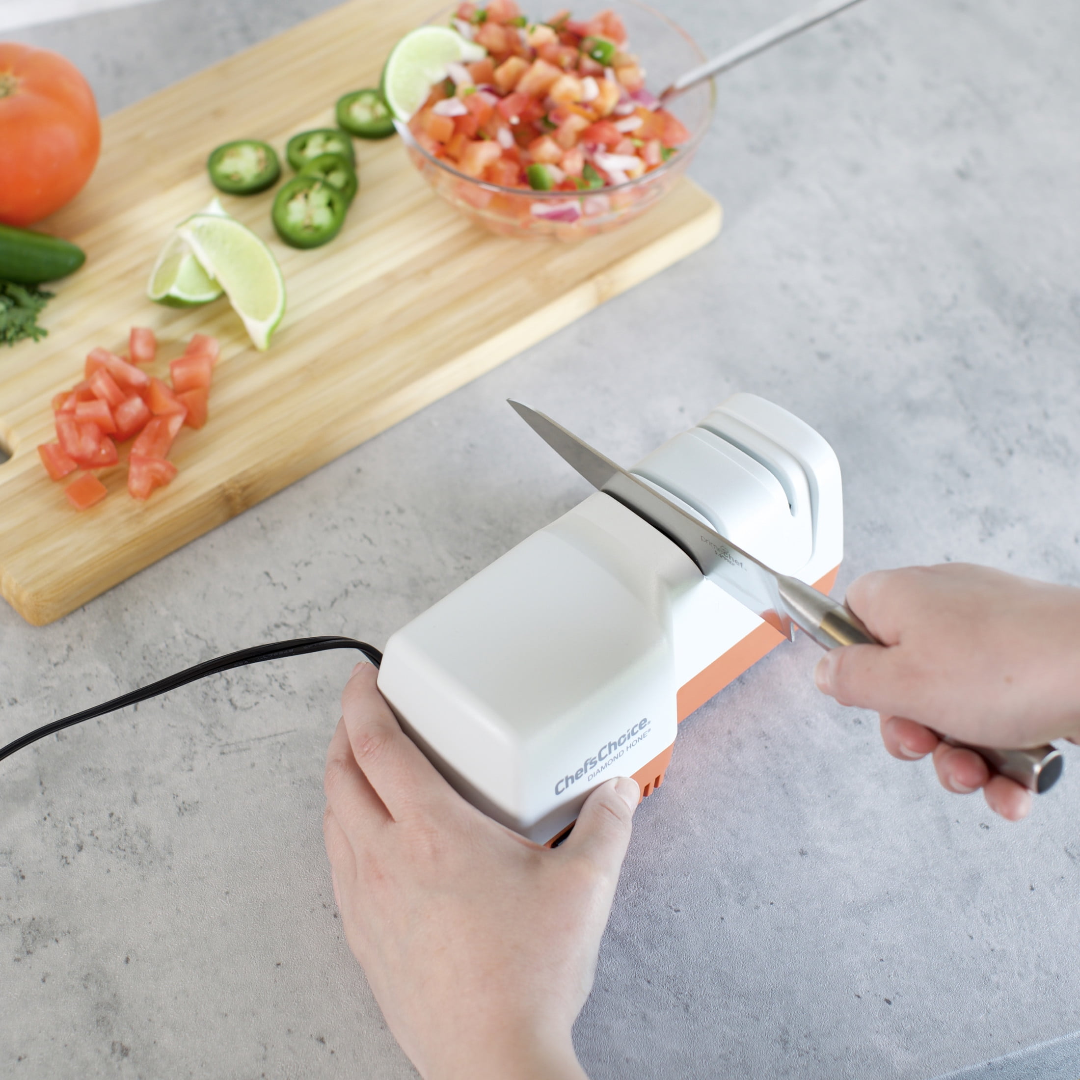 Chef'sChoice Model D202 2-Stage Electric Knife Sharpener, in Orange (SHD202OR11) - Image 5