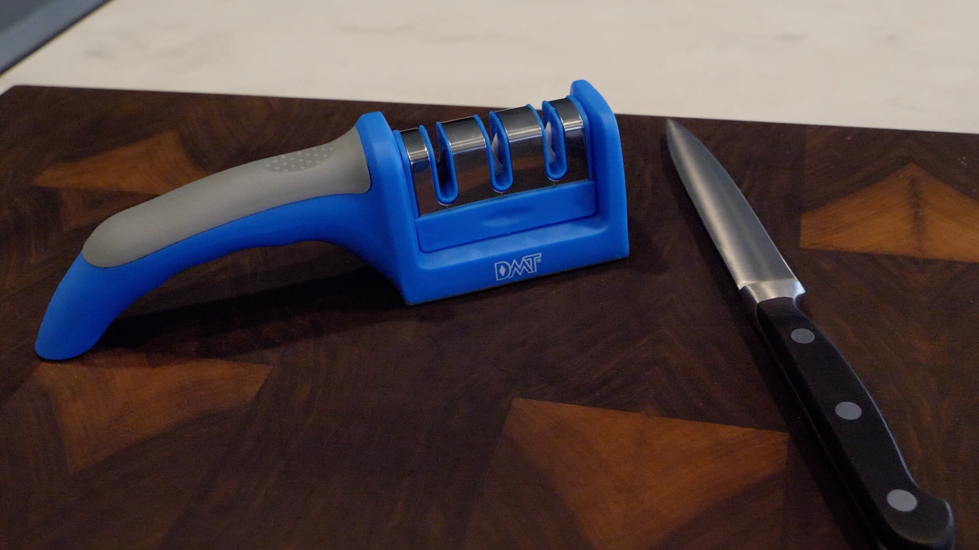 DMT Eversharp Three Stage Knife Sharpener / Coarse / Fine & X-Fine Sharpening / Ergonomic & Easy To Use Sharpener - Image 3