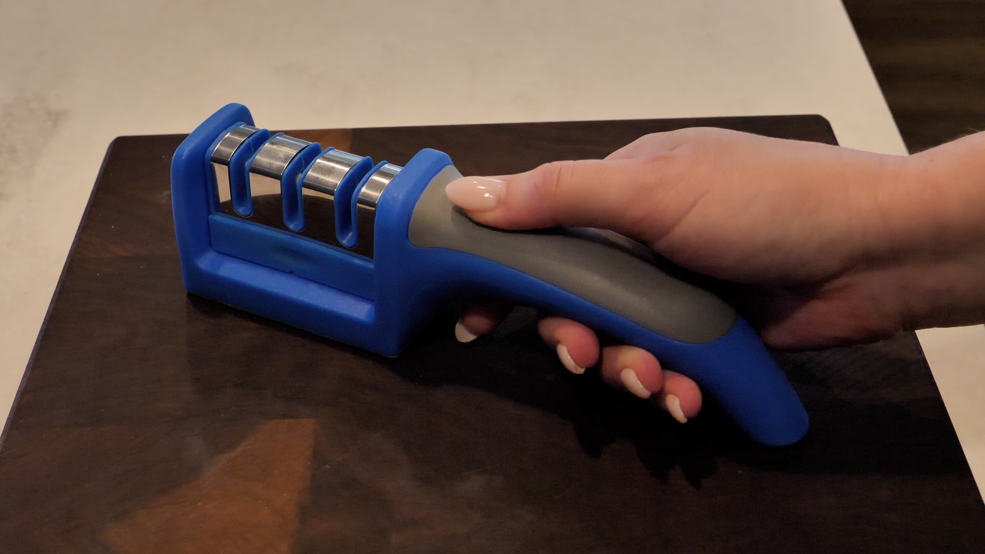 DMT Eversharp Three Stage Knife Sharpener / Coarse / Fine & X-Fine Sharpening / Ergonomic & Easy To Use Sharpener - Image 2