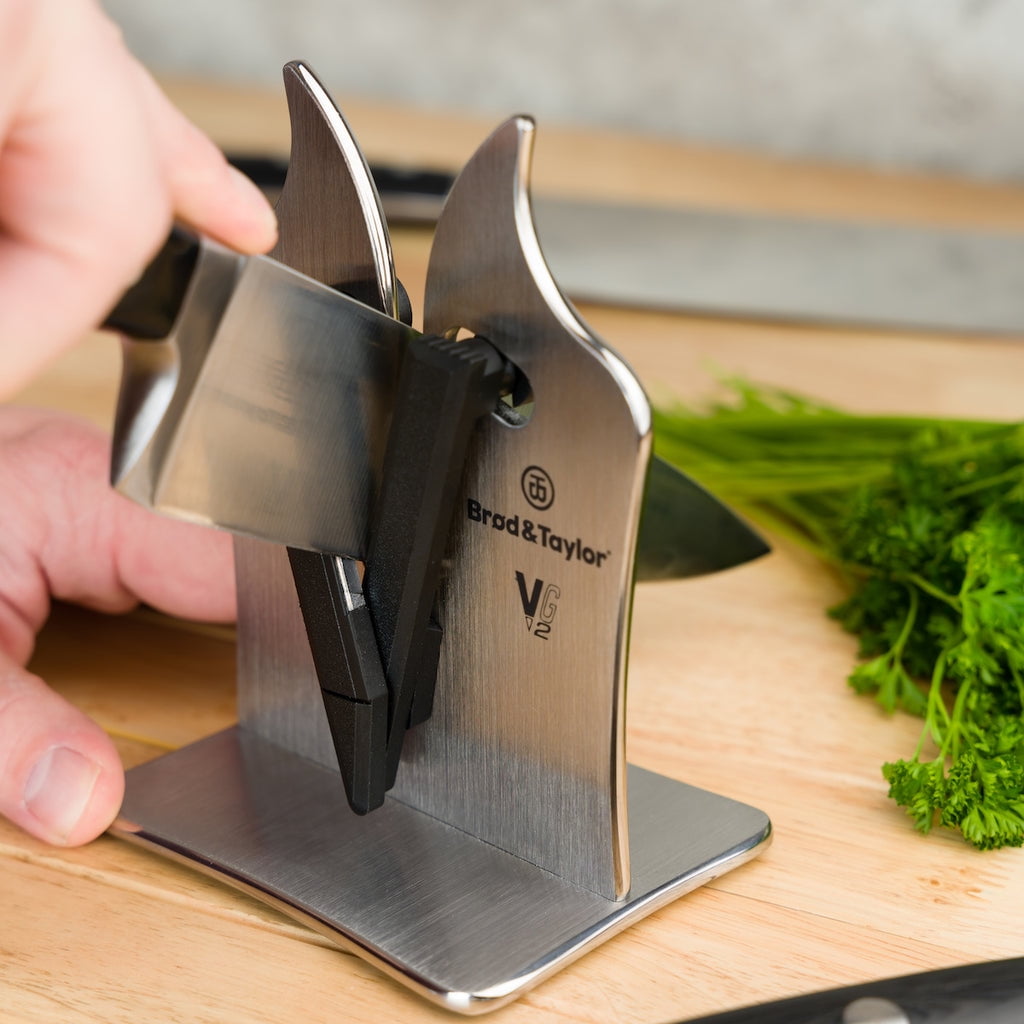 Professional Grade VG2 Knife Sharpener for Sharpening Both Serrated and Non-Serrated Knives - Image 3