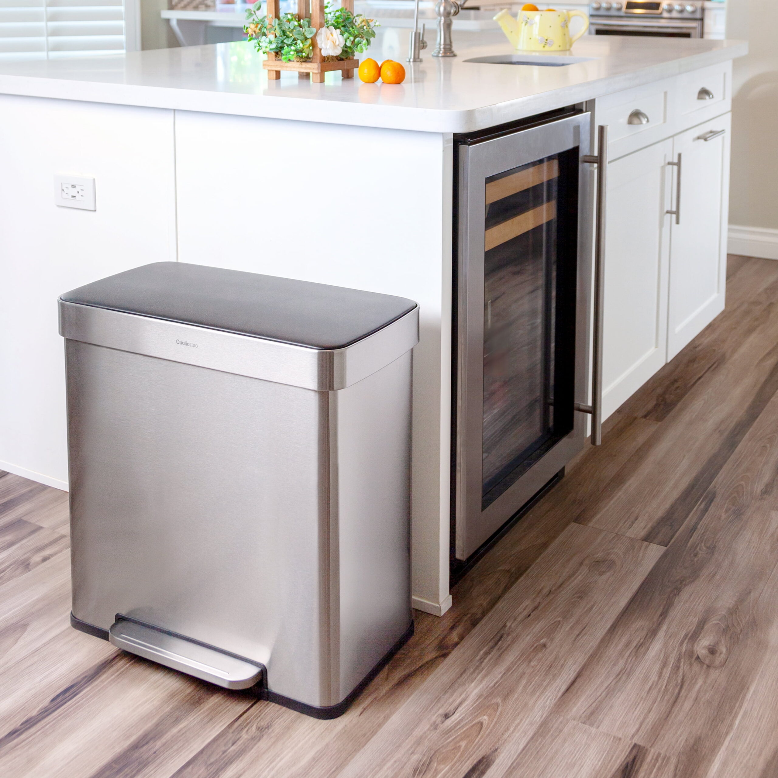Qualiazero Kitchen Trash Can, 16 Gallon Stainless Steel Step Dual Compartment Reclcying Garbage Bin with Soft Close Lid, Silver - Image 4