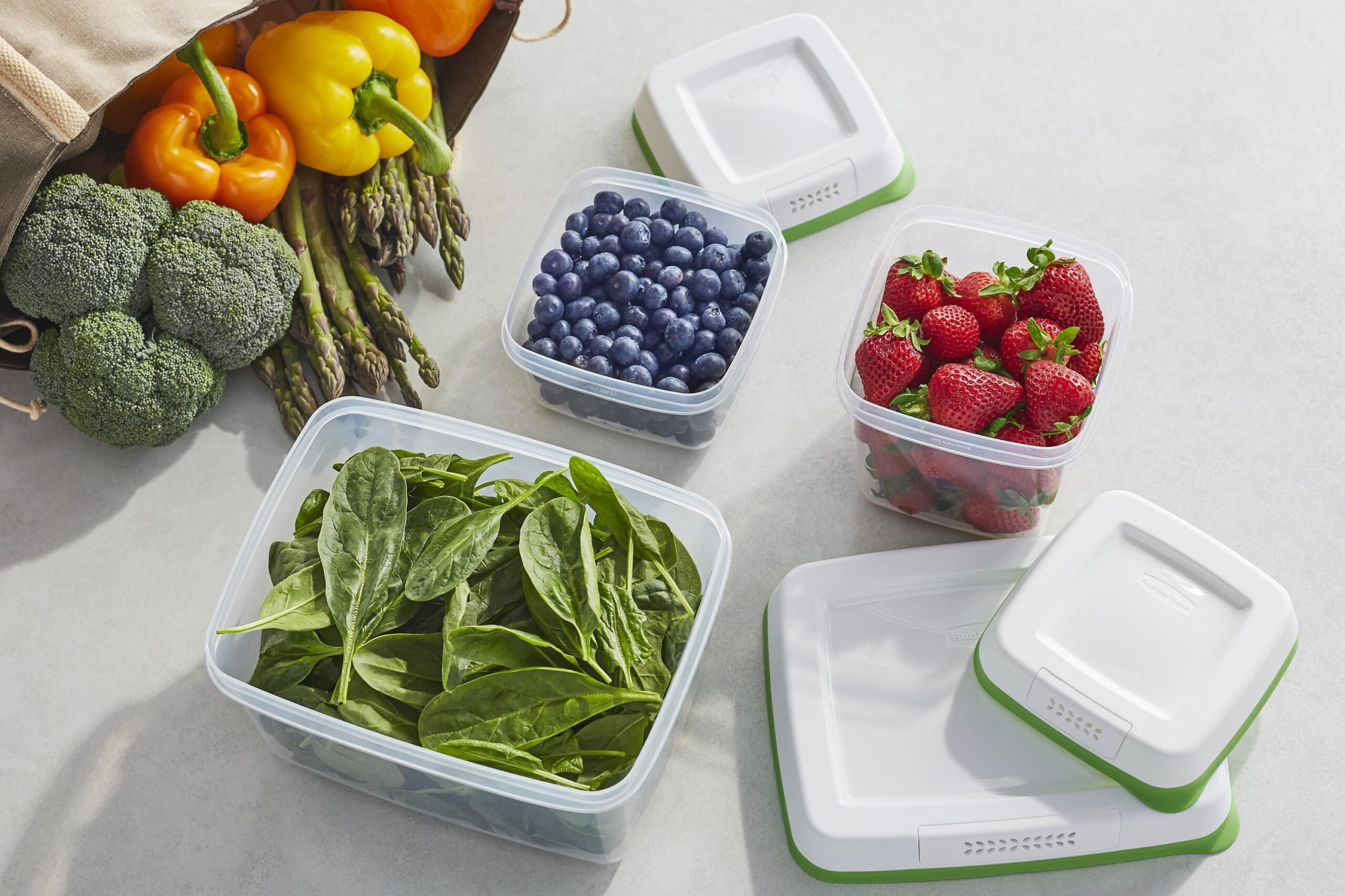 Rubbermaid FreshWorks Produce Saver, Medium and Large Produce Plastic Storage Containers, 6-Piece Set - Image 5